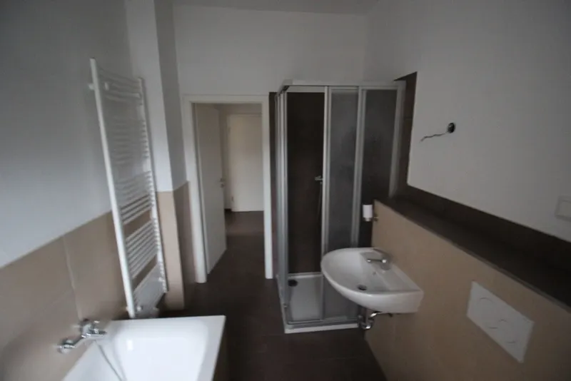 2 Zimmer-Wohnung mit gehobener Ausstattung und Balkon! - Photo 3