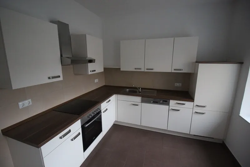 2 Zimmer-Wohnung mit gehobener Ausstattung und Balkon! - Photo 1