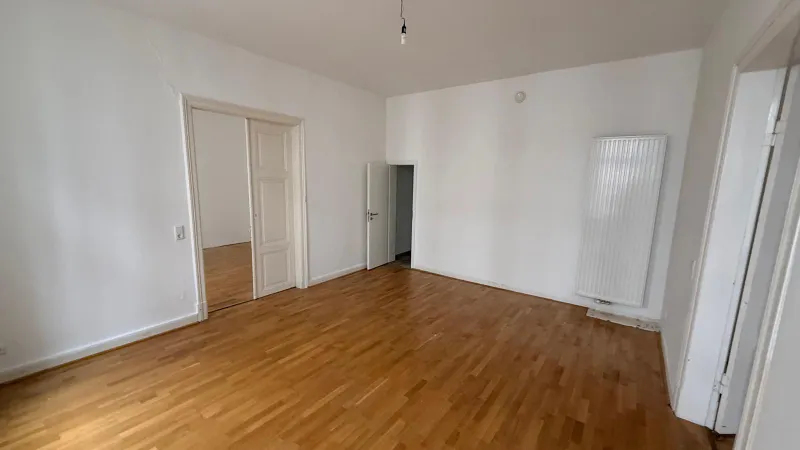 4 Zimmer-Wohnung in der Feldstadt mit Balkon und Holzfußboden zu mieten! - Photo 3