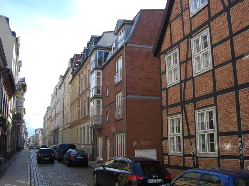 Attraktive 2 Zimmer-Wohnung mit Balkon in der beliebten Schelfstadt! - Photo 2