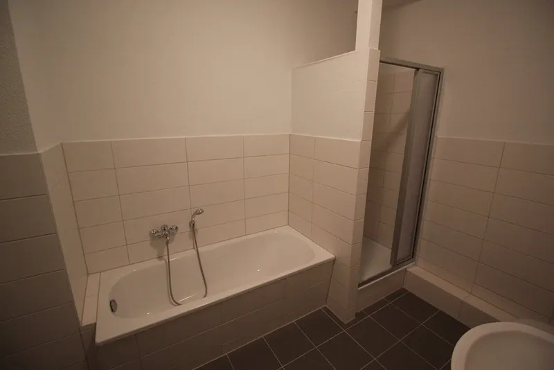 Sanierte, geräumige 3 Zimmer-Wohnung mit Dachterrasse in der Altstadt zu mieten! - Foto 2