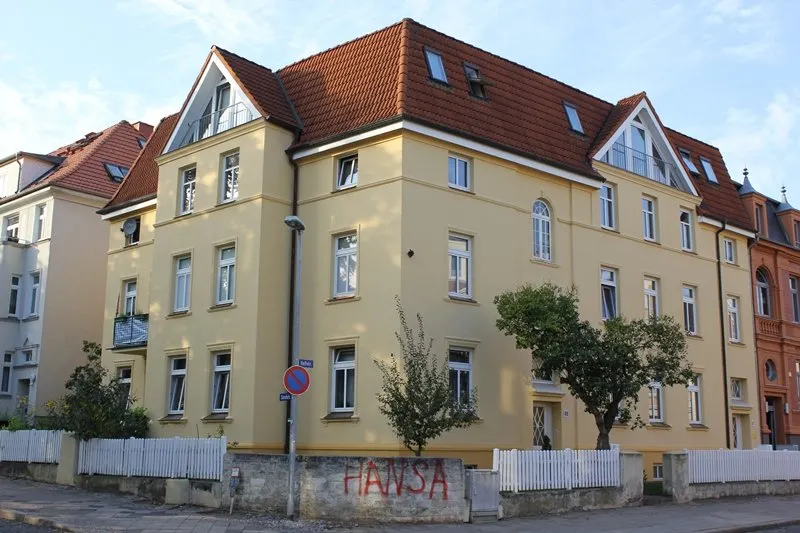 Erstklassige 2-Zimmer-Wohnung im Dachgeschoss mit Parkett in der Paulsstadt zu mieten! - Foto 4