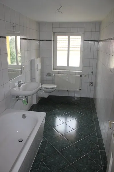 Erstklassige 2-Zimmer-Wohnung im Dachgeschoss mit Parkett in der Paulsstadt zu mieten! - Foto 3