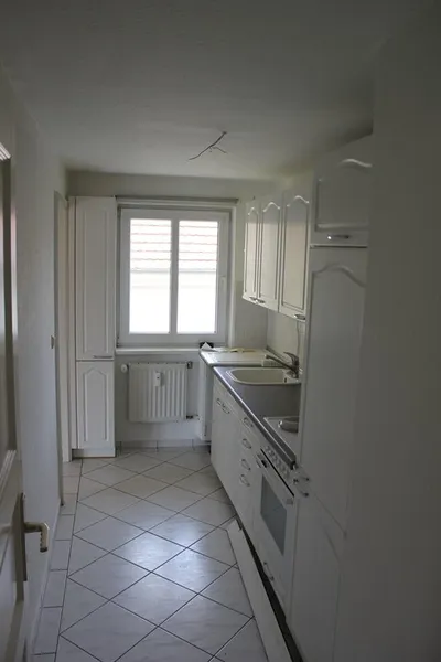 Erstklassige 2-Zimmer-Wohnung im Dachgeschoss mit Parkett in der Paulsstadt zu mieten! - Foto 2