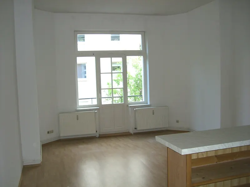 Geräumige 2 Zimmer-Wohnung mit Balkon und Stellplatz zu mieten! - Photo 1