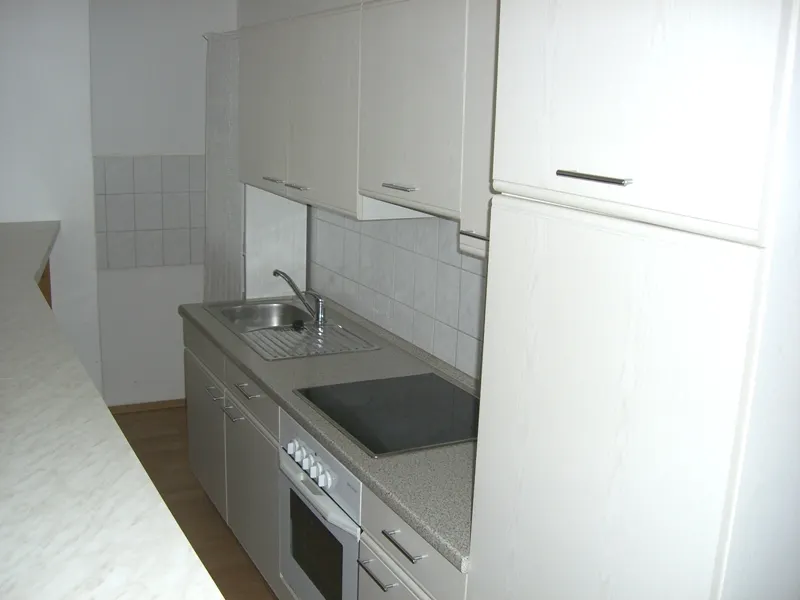 Geräumige 2 Zimmer-Wohnung mit Balkon und Stellplatz zu mieten! - Photo 4