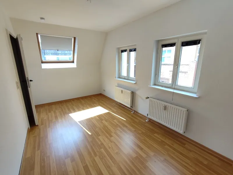 Bezaubernde 2 Zimmer-Wohnung in der Altstadt zu mieten! - Photo 1