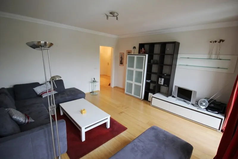 Großzügige 2-Zimmer-Wohnung am Pfaffenteich zu mieten! - Photo 1