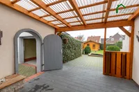 überdachte Terrasse