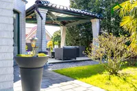 Blick Gartenpavillon