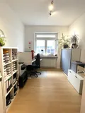 Büro 1