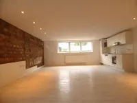 Großer Wohnbereich mit EBK