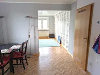 Esszimmer und Wohnzimmer