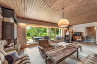Wohnzimmer im Erdgeschoss