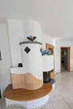 Kachelofen im Wohnzimmer