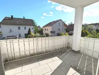Sonniger Südwest-Balkon, teilweise überdacht
