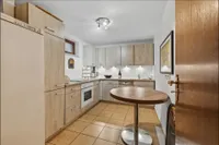 Komplette Einbauküche im Souterrain