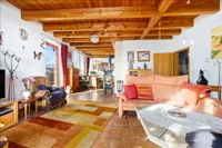 Wohnzimmer mit Blick zum Esszimmer