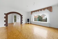 Wohnzimmer und Esszimmer Erdgeschoss