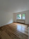 Schlafzimmer, auch mit neuem Parkettboden