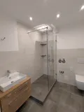 komplett neues Badezimmer