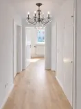 Flur  (sanierte Wohnung)