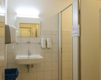 Getrennte WC- Anlagen