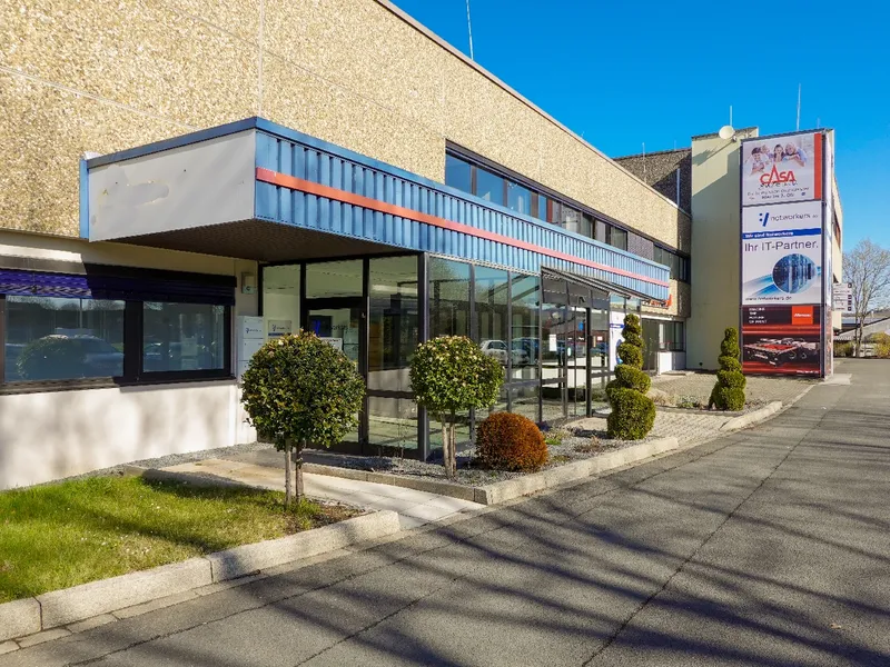 Eingang seitl. und Schiebetür