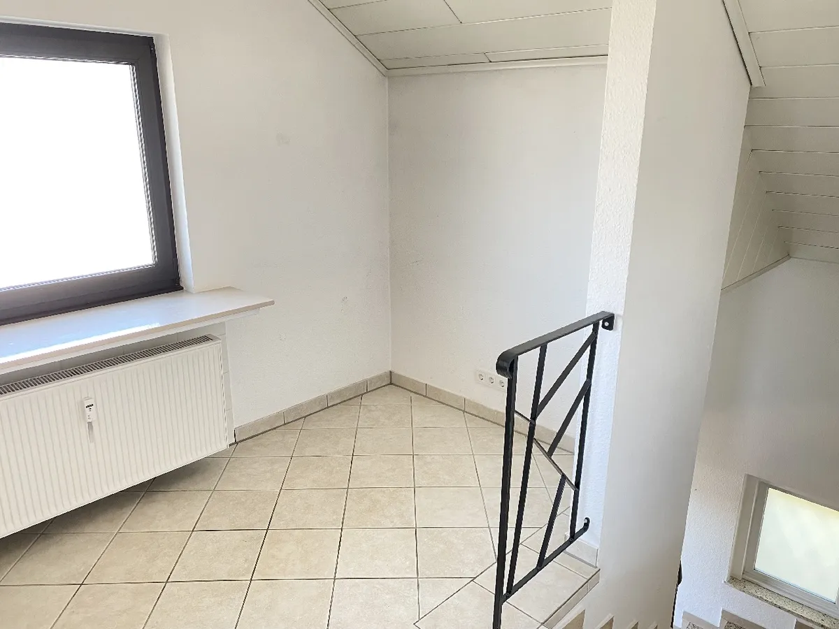Platz für eine Garderobe im DG