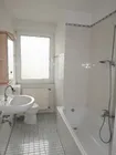 Tageslichtbad mit Badewanne
