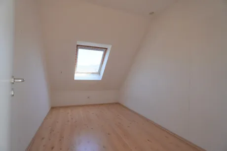 Zweites Schlafzimmer im DG