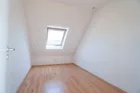 Zweites Schlafzimmer im DG