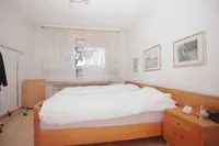 Schlafzimmer im Ergeschoss