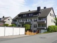 Hausrückansicht + Garagen