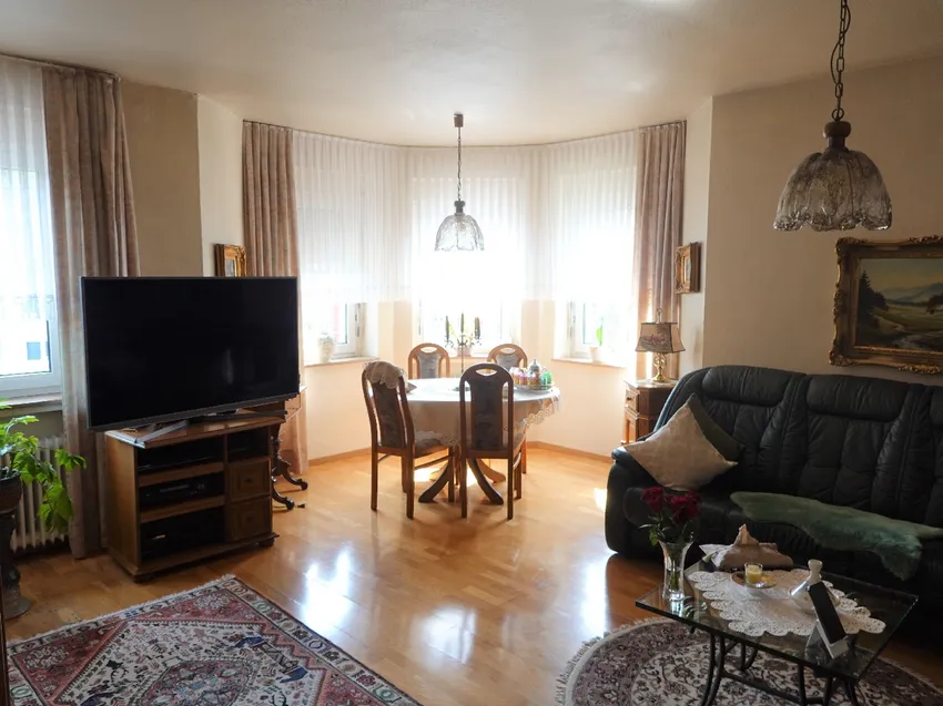 ...Fenstererker im Wohn-/ oder Schlafzimmer
