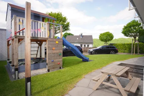 Gartenbereich mit Spielbereich