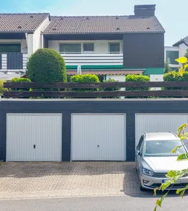 Die drei Garagen