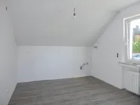 Schlafzimmer mit mod. Bodenbelag