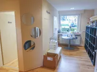 Wartebereich + Abstellraum (optional Büro IV)
