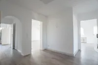 Großzügige Wohnungsdiele
