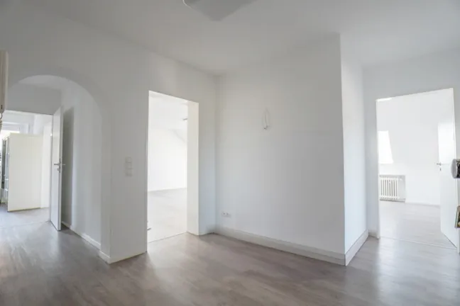 Großzügige Wohnungsdiele