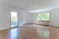 Wohnzimmer mit Essbereich