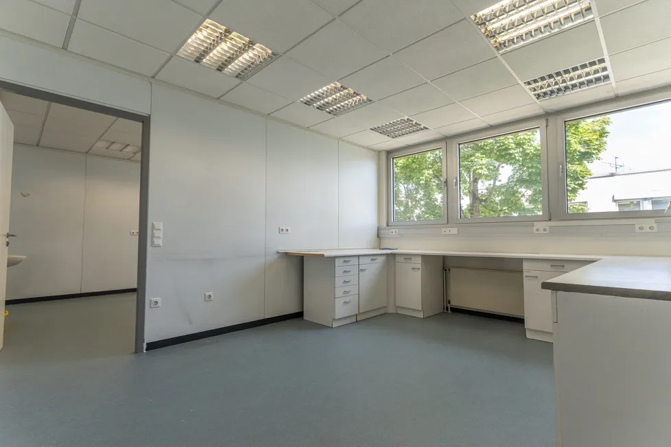 Weiteres Büro im OG