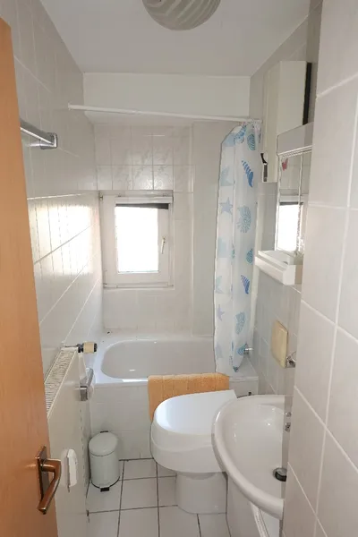 Tageslichtbad im EG links