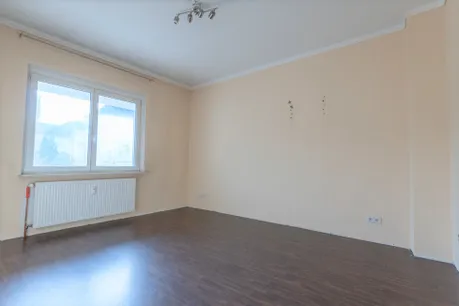 Wohn-/ oder Schlafzimmer im OG