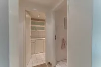 Zwischendiele vor dem WC und der Küche