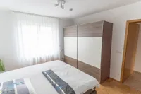 2. Schlafzimmer (Foto II)