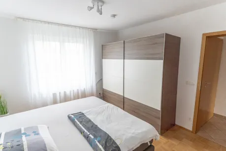 2. Schlafzimmer (Foto II)