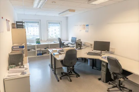 Büro 1 (untere Etage)