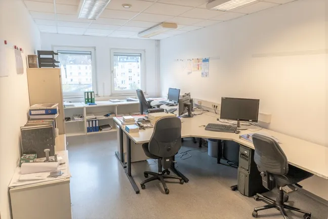 Büro 1 (untere Etage)